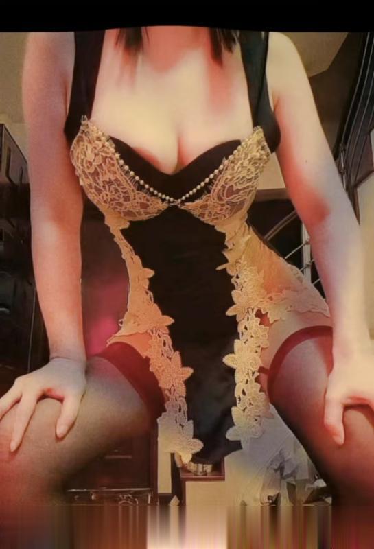 宝安皮肤白嫩希希