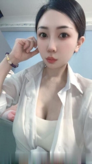 爱健身的御姐媛欣