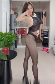 体验黑丝制服诱惑