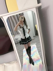 出击大长腿嫩妹