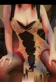 宝安皮肤白嫩希希