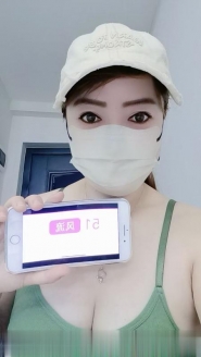 很败火的巨乳少妇