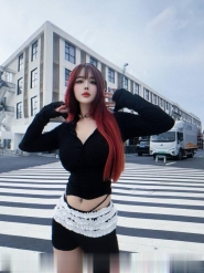 高挑性感馨菲老师