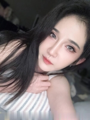 巨乳美女