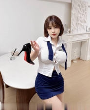 肤白大胸风骚妹子