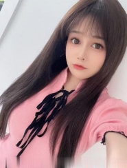 大胸小蛮腰美女