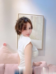 粉嫩大胸茉莉蜜茶
