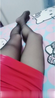 白云风骚黑丝熟女