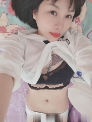 纹身短发御姐琳琳