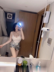 大胸甜美短发嫩妹珂珂