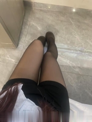 天心女友感嫩妹