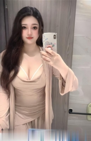 微胖型巨乳妹赵灵儿