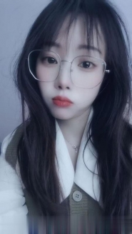 眼镜妹萌萌