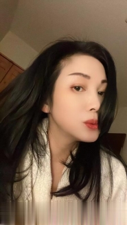 观音桥丰满少妇有舔脚