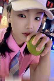 女友感护士楚依