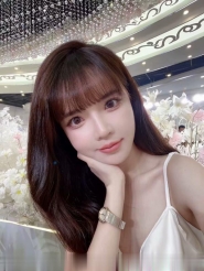 宝藏抓龙筋小姐姐