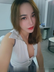 风骚型大长腿少妇