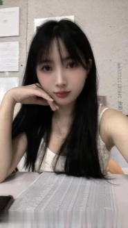 轻熟大胸御姐玥玥