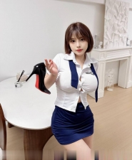 园区身材好胸大妹子