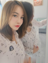轻熟长腿御姐型少妇