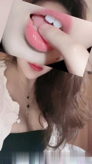 前凸后翘骚货