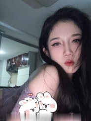 大胸漂亮年轻小姐姐