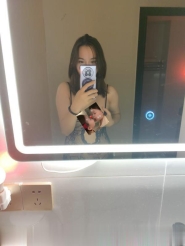 御姐型长腿少妇