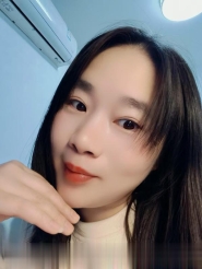 大胸肥臀小姐姐