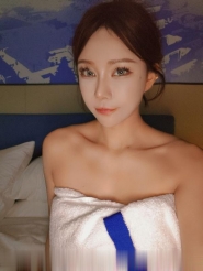 短发少女翻云覆雨